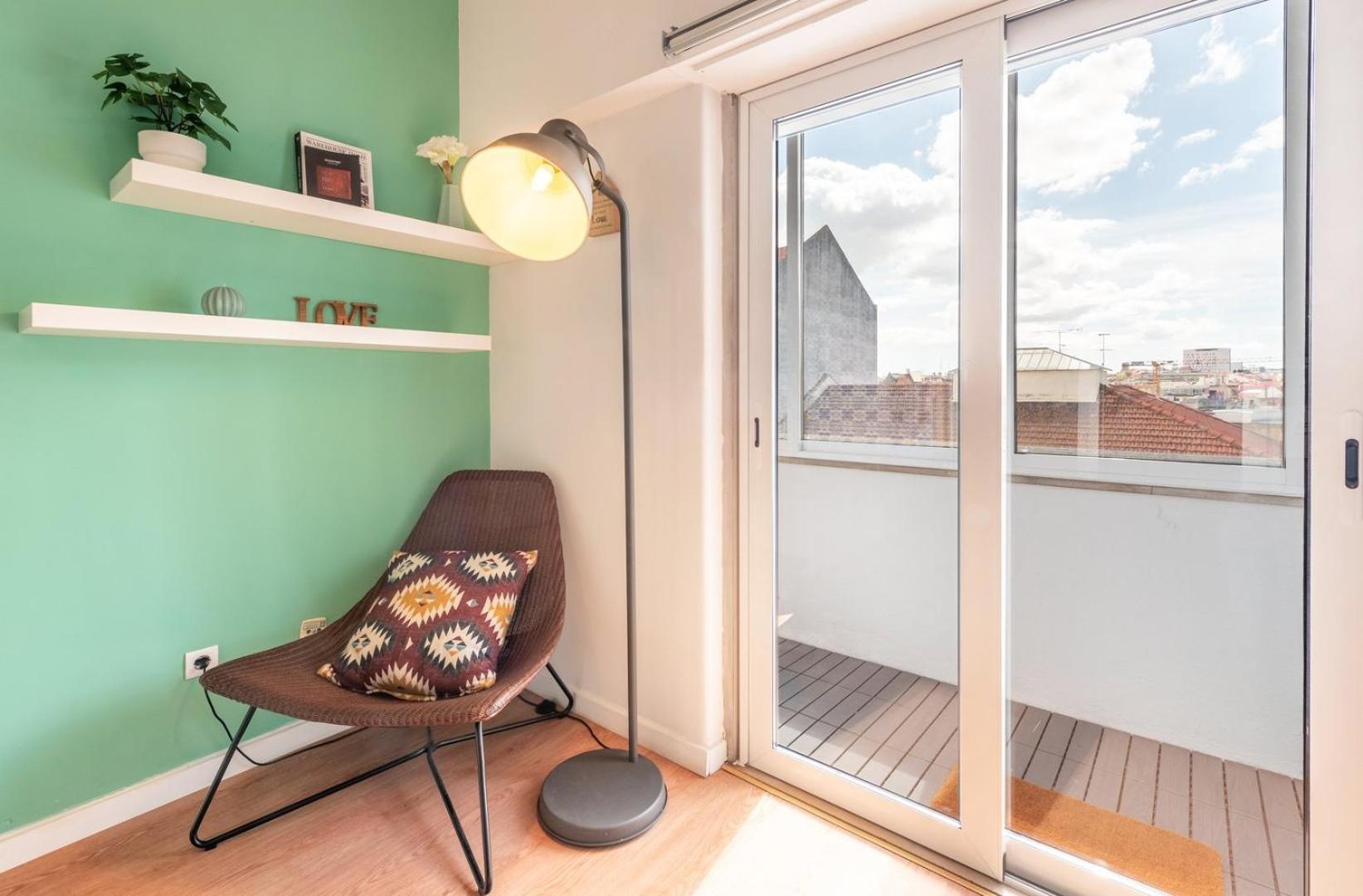 Guestready - Vibrant 2Br Apartment Lisbon Luaran gambar
